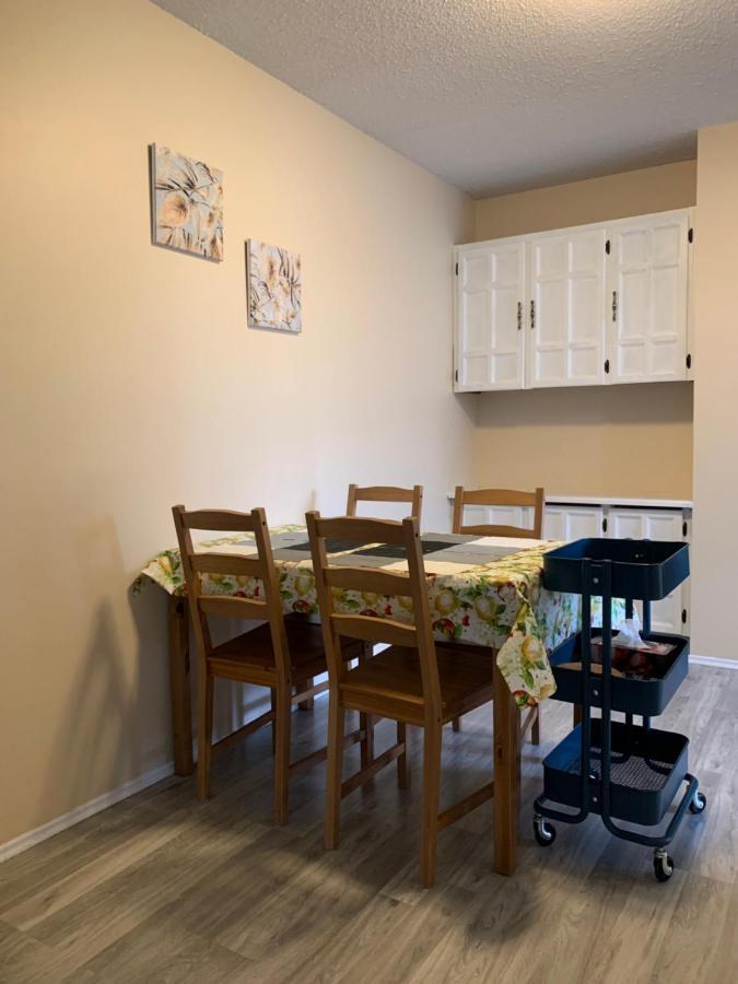 Mt Pleasant Nw 2 Bedrooms 500 Calgary Luaran gambar